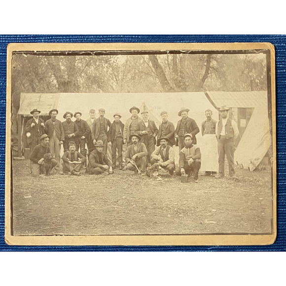Vtg Cabinet Card Group of Men Gun Dogs Hunting Party ? Photography Photo 5x7 13B - Picture 1 of 2